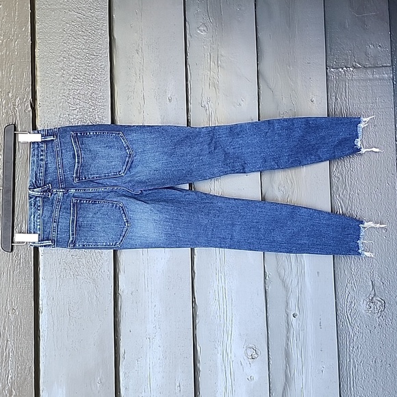 GOOD AMERICAN Jeans - Picture 9 of 11